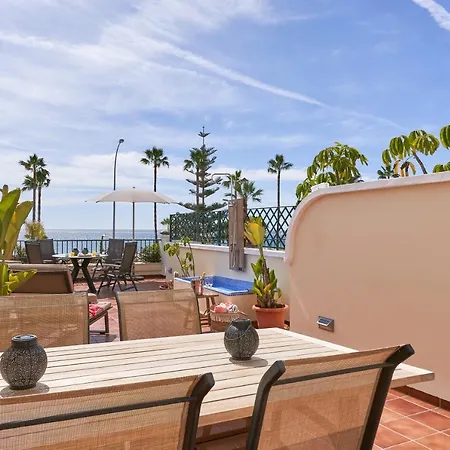 1st Line Burriana Apartment Nerja